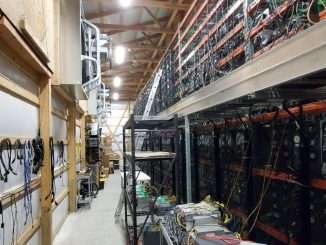Sorry How Many GPUs Is THAT? | Community Mining Rigs Showcase 125