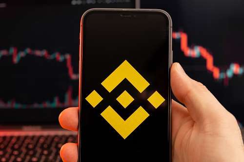 BNB price declines 10% amid negative news around BUSD BNB price declines 10% amid negative news around BUSD