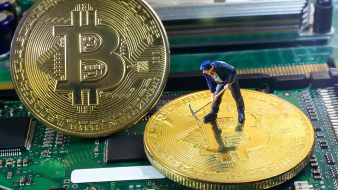 Bitcoin struggles below $64k ahead of the halving: Will it Bitcoin mining