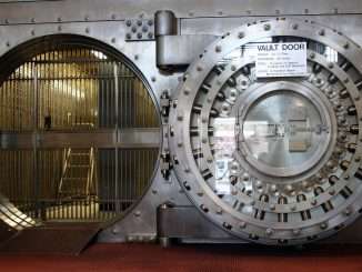 Bank vault (Wikipedia)