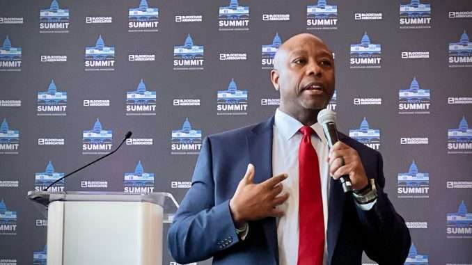 U.S. Senate Takes First Big Step to Advance Stablecoin Bill Senator Tim Scott (Jesse Hamilton/CoinDesk)